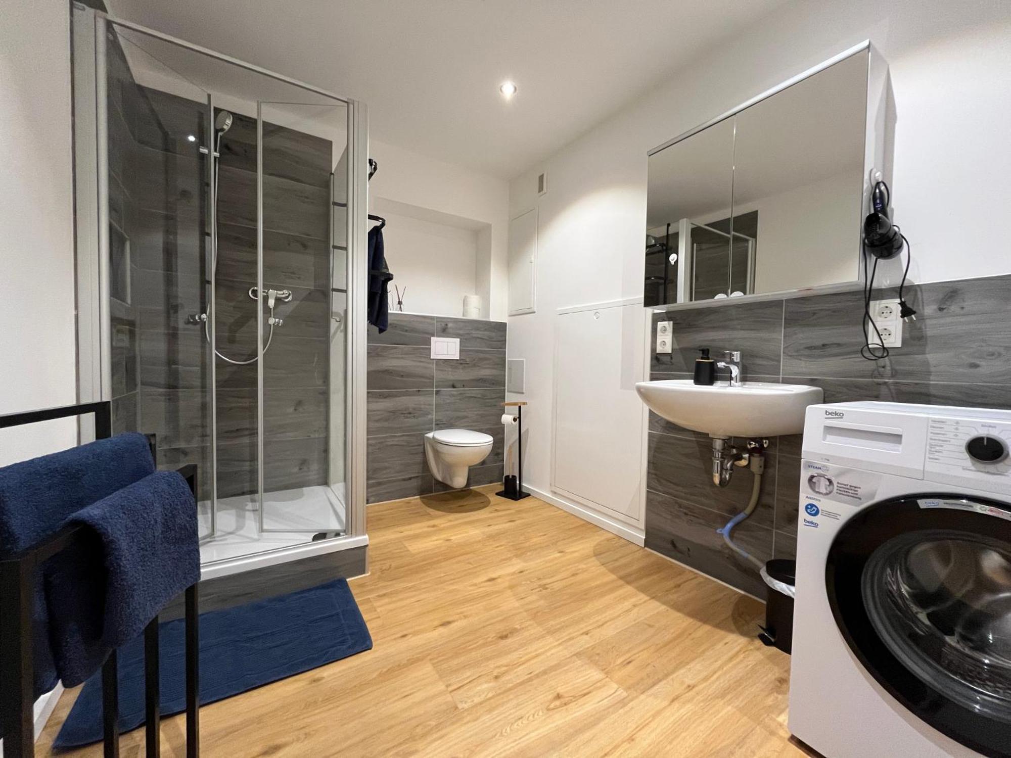 Traumhafte Business & Relax Wohnung Direkt Im Stadtkern Oettingens By Elation Homes Oettingen in Bayern Esterno foto